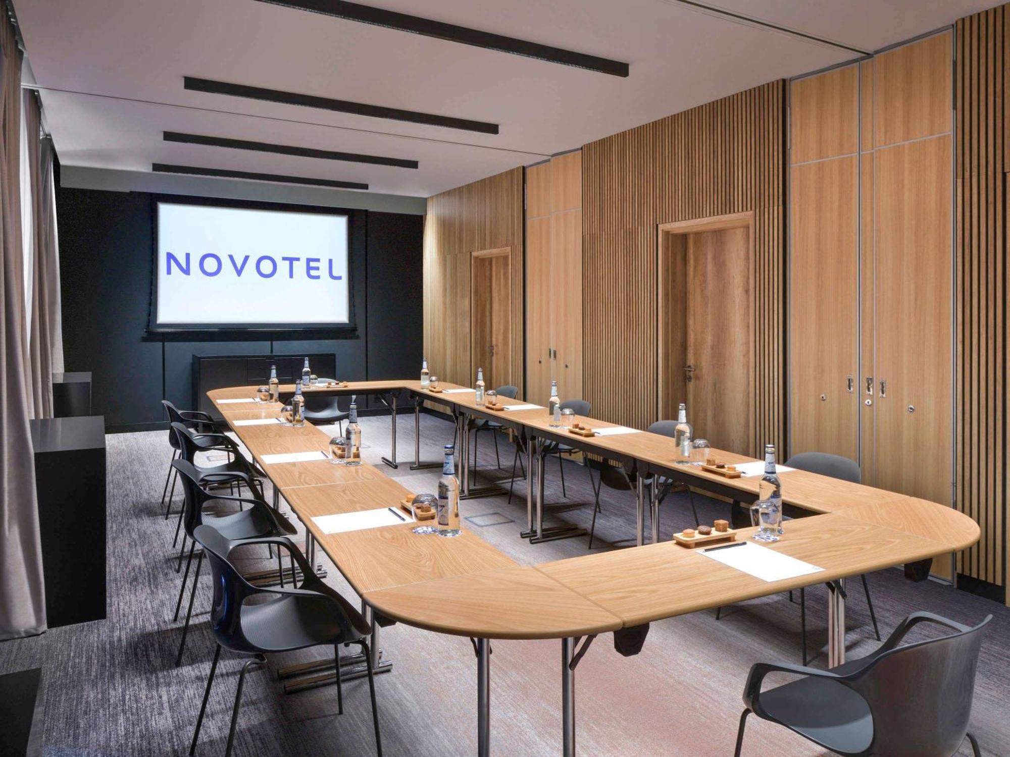 Novotel Kinshasa La Gombe Extérieur photo